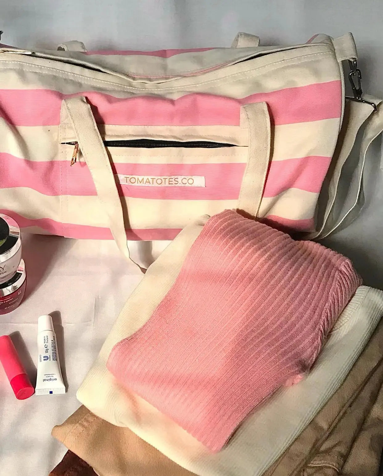 Pink Striped Duffel Bag tomatotes.co