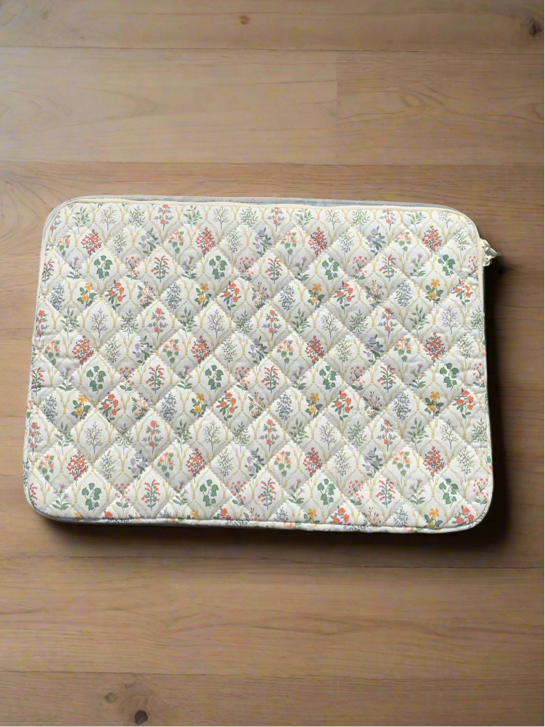 Parterre Laptop Quilted Sleeve - Zipped