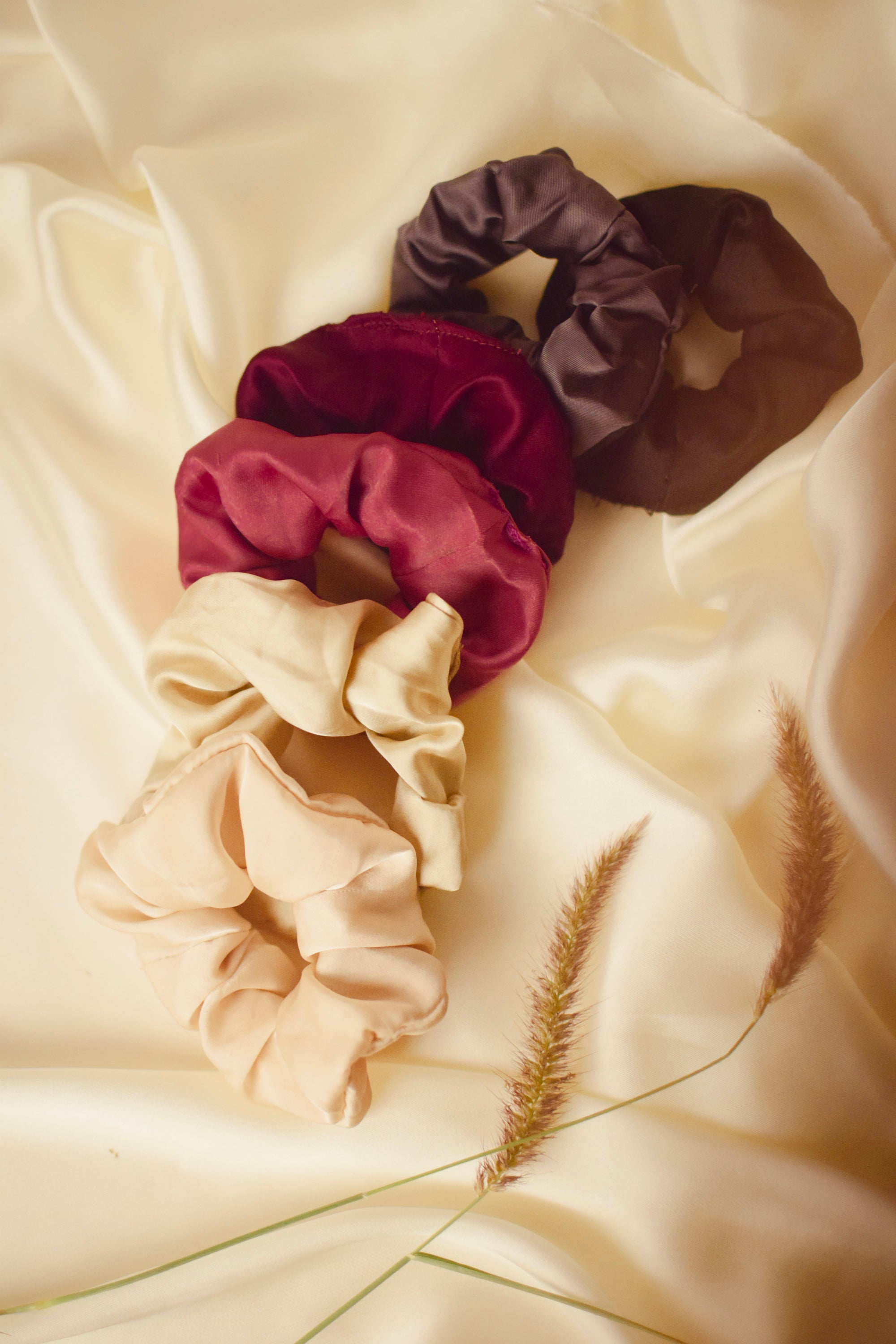 Pack of 3 Silk Scrunchies tomatotes.co