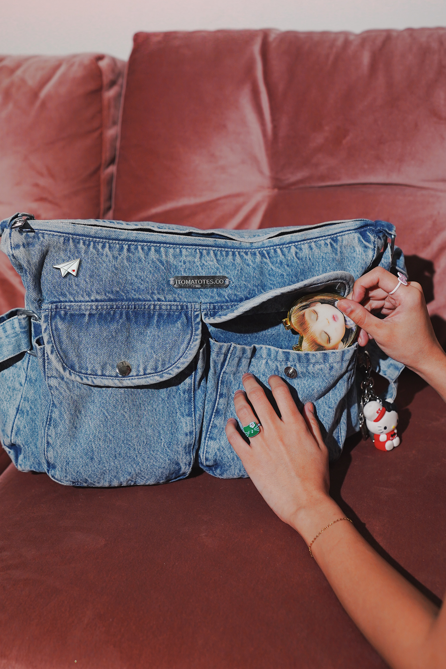 Paper Plane w Heart Enamel Pin